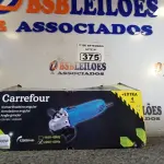 LOTE 375 - 01 ESMERILHADEIRA ANGULAR 500W 220V. (NO ESTADO) ATENÇÃO! FAZER A VISITAÇÃO ANTES DE ARREMATAR, NÃO SABEMOS SE FUNCIONA. LEILÃO NÃO TEM GARANTIA E NEM DEVOLUÇÃO, SUJEITO A POSSÍVEIS AVARIAS VISÍVEIS/OCULTAS E/OU AUSÊNCIA DE COMPONENTES.