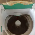 LOTE 309 - 01 MÁQUINA DE LAVAR ROUPAS MARCA CÔNSUL CAPACIDADE 10KG 220V. (NO ESTADO) ATENÇÃO! FAZER A VISITAÇÃO ANTES DE ARREMATAR, NÃO SABEMOS SE FUNCIONA. LEILÃO NÃO TEM GARANTIA E NEM DEVOLUÇÃO, SUJEITO A POSSÍVEIS AVARIAS VISÍVEIS/OCULTAS E/OU AUSÊNCIA DE COMPONENTES.