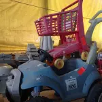 LOTE 506 - 02 CARRINHOS INFANTIS. (NO ESTADO) ATENÇÃO! FAZER A VISITAÇÃO ANTES DE ARREMATAR, NÃO SABEMOS SE FUNCIONA. LEILÃO NÃO TEM GARANTIA E NEM DEVOLUÇÃO, SUJEITO A POSSÍVEIS AVARIAS VISÍVEIS/OCULTAS E/OU AUSÊNCIA DE COMPONENTES.