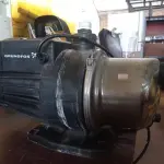 LOTE 482 - 01 BOMBA DE PRESSURIZAÇÃO DE ÁGUA GRUNDFOS. (NO ESTADO) ATENÇÃO! FAZER A VISITAÇÃO ANTES DE ARREMATAR, NÃO SABEMOS SE FUNCIONA. LEILÃO NÃO TEM GARANTIA E NEM DEVOLUÇÃO, SUJEITO A POSSÍVEIS AVARIAS VISÍVEIS/OCULTAS E/OU AUSÊNCIA DE COMPONENTES.