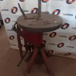 LOTE 191 - 01 MÁQUINA DE DESMONTAR PNEU. (NO ESTADO) ATENÇÃO! FAZER A VISITAÇÃO ANTES DE ARREMATAR, NÃO SABEMOS SE FUNCIONA. LEILÃO NÃO TEM GARANTIA E NEM DEVOLUÇÃO, SUJEITO A POSSÍVEIS AVARIAS VISÍVEIS/OCULTAS E/OU AUSÊNCIA DE COMPONENTES.