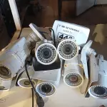 LOTE 443 - 01 LOTE COM VÁRIAS CÂMERAS DE SEGURANÇA MARCAS E MODELOS DIVERSOS. (NO ESTADO) ATENÇÃO! FAZER A VISITAÇÃO ANTES DE ARREMATAR, NÃO SABEMOS SE FUNCIONA. LEILÃO NÃO TEM GARANTIA E NEM DEVOLUÇÃO, SUJEITO A POSSÍVEIS AVARIAS VISÍVEIS/OCULTAS E/OU AUSÊNCIA DE COMPONENTES.