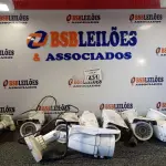 LOTE 431 - 01 LOTE COM VÁRIAS CÂMERAS DE SEGURANÇA MARCAS E MODELOS DIVERSOS. (NO ESTADO) ATENÇÃO! FAZER A VISITAÇÃO ANTES DE ARREMATAR, NÃO SABEMOS SE FUNCIONA. LEILÃO NÃO TEM GARANTIA E NEM DEVOLUÇÃO, SUJEITO A POSSÍVEIS AVARIAS VISÍVEIS/OCULTAS E/OU AUSÊNCIA DE COMPONENTES.