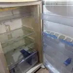LOTE 217 - 01 GELADEIRA MARCA CÔNSUL 220V. (NO ESTADO) ATENÇÃO! FAZER A VISITAÇÃO ANTES DE ARREMATAR, NÃO SABEMOS SE FUNCIONA. LEILÃO NÃO TEM GARANTIA E NEM DEVOLUÇÃO, SUJEITO A POSSÍVEIS AVARIAS VISÍVEIS/OCULTAS E/OU AUSÊNCIA DE COMPONENTES.
