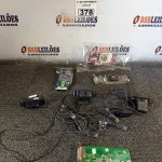 LOTE 378 - 01 LOTE COM VÁRIAS PLACAS DE VÍDEO E WEBCAM MARCAS E MODELOS DIVERSOS. (NO ESTADO) ATENÇÃO! FAZER A VISITAÇÃO ANTES DE ARREMATAR, NÃO SABEMOS SE FUNCIONA. LEILÃO NÃO TEM GARANTIA E NEM DEVOLUÇÃO, SUJEITO A POSSÍVEIS AVARIAS VISÍVEIS/OCULTAS E/OU AUSÊNCIA DE COMPONENTES.