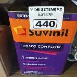 LOTE 440 - 01 LATA DE TINTA SUVINIL INTERIORES /EXTERIORES SEM CHEIRO 18L NA COR FOSCO BRANCO NEVE. (NO ESTADO) ATENÇÃO! FAZER A VISITAÇÃO ANTES DE ARREMATAR, NÃO SABEMOS SE FUNCIONA. LEILÃO NÃO TEM GARANTIA E NEM DEVOLUÇÃO, SUJEITO A POSSÍVEIS AVARIAS VISÍVEIS/OCULTAS E/OU AUSÊNCIA DE COMPONENTES.
