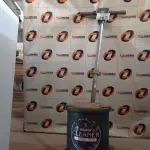 LOTE 207 - 01 ENCERADEIRA MARCA CLEANER. (NO ESTADO) ATENÇÃO! FAZER A VISITAÇÃO ANTES DE ARREMATAR, NÃO SABEMOS SE FUNCIONA. LEILÃO NÃO TEM GARANTIA E NEM DEVOLUÇÃO, SUJEITO A POSSÍVEIS AVARIAS VISÍVEIS/OCULTAS E/OU AUSÊNCIA DE COMPONENTES.