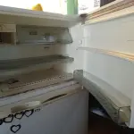LOTE 474 - 01 GELADEIRA MARCA BRASTEMP 127V. (NO ESTADO) ATENÇÃO! FAZER A VISITAÇÃO ANTES DE ARREMATAR, NÃO SABEMOS SE FUNCIONA. LEILÃO NÃO TEM GARANTIA E NEM DEVOLUÇÃO, SUJEITO A POSSÍVEIS AVARIAS VISÍVEIS/OCULTAS E/OU AUSÊNCIA DE COMPONENTES.