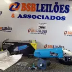 LOTE 366 - 01 ESMERILHADEIRA ANGULAR 500W 220V. (NO ESTADO) ATENÇÃO! FAZER A VISITAÇÃO ANTES DE ARREMATAR, NÃO SABEMOS SE FUNCIONA. LEILÃO NÃO TEM GARANTIA E NEM DEVOLUÇÃO, SUJEITO A POSSÍVEIS AVARIAS VISÍVEIS/OCULTAS E/OU AUSÊNCIA DE COMPONENTES.