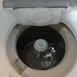 LOTE 311 - 01 MÁQUINA DE LAVAR ROUPAS MARCA BRASTEMP CAPACIDADE 11KG. (NO ESTADO) ATENÇÃO! FAZER A VISITAÇÃO ANTES DE ARREMATAR, NÃO SABEMOS SE FUNCIONA. LEILÃO NÃO TEM GARANTIA E NEM DEVOLUÇÃO, SUJEITO A POSSÍVEIS AVARIAS VISÍVEIS/OCULTAS E/OU AUSÊNCIA DE COMPONENTES.