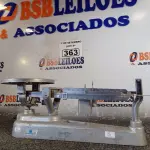 LOTE 363 - 01 BALANÇA ANALÓGICA. (NO ESTADO) ATENÇÃO! FAZER A VISITAÇÃO ANTES DE ARREMATAR, NÃO SABEMOS SE FUNCIONA. LEILÃO NÃO TEM GARANTIA E NEM DEVOLUÇÃO, SUJEITO A POSSÍVEIS AVARIAS VISÍVEIS/OCULTAS E/OU AUSÊNCIA DE COMPONENTES.