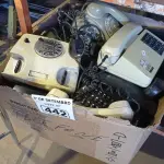LOTE 442 - 01 LOTE COM VÁRIOS APARELHOS DE TELEFONE MARCAS E MODELOS DIVERSOS. (NO ESTADO) ATENÇÃO! FAZER A VISITAÇÃO ANTES DE ARREMATAR, NÃO SABEMOS SE FUNCIONA. LEILÃO NÃO TEM GARANTIA E NEM DEVOLUÇÃO, SUJEITO A POSSÍVEIS AVARIAS VISÍVEIS/OCULTAS E/OU AUSÊNCIA DE COMPONENTES.