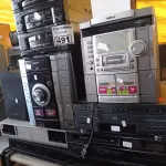 LOTE 491 - 01 CD PLAYER, 04 VIDEOCASSETES E 03 APARELHOS DE SOM MARCAS E MODELOS DIVERSOS. (NO ESTADO) ATENÇÃO! FAZER A VISITAÇÃO ANTES DE ARREMATAR, NÃO SABEMOS SE FUNCIONA. LEILÃO NÃO TEM GARANTIA E NEM DEVOLUÇÃO, SUJEITO A POSSÍVEIS AVARIAS VISÍVEIS/OCULTAS E/OU AUSÊNCIA DE COMPONENTES.