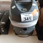 LOTE 341 - 01 ASPIRADOR DE PÓ MARCA ELECTROLUX. (NO ESTADO) ATENÇÃO! FAZER A VISITAÇÃO ANTES DE ARREMATAR, NÃO SABEMOS SE FUNCIONA. LEILÃO NÃO TEM GARANTIA E NEM DEVOLUÇÃO, SUJEITO A POSSÍVEIS AVARIAS VISÍVEIS/OCULTAS E/OU AUSÊNCIA DE COMPONENTES.