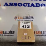 LOTE 432 - 01 PAR DE LÂMPADAS AUTOMOTIVA DE LED MODELO H4. (NO ESTADO) ATENÇÃO! FAZER A VISITAÇÃO ANTES DE ARREMATAR, NÃO SABEMOS SE FUNCIONA. LEILÃO NÃO TEM GARANTIA E NEM DEVOLUÇÃO, SUJEITO A POSSÍVEIS AVARIAS VISÍVEIS/OCULTAS E/OU AUSÊNCIA DE COMPONENTES.