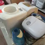 LOTE 501 - 01 CENTRAL DE ALARME INCOMPLETA, 03 UMIDIFICADORES, 01 BEBEDOURO PARA GARRAFÃO E 02 DISPENSE PARA PAPEL MARCAS E MODELOS DIVERSOS. (NO ESTADO) ATENÇÃO! FAZER A VISITAÇÃO ANTES DE ARREMATAR, NÃO SABEMOS SE FUNCIONA. LEILÃO NÃO TEM GARANTIA E NEM DEVOLUÇÃO, SUJEITO A POSSÍVEIS AVARIAS VISÍVEIS/OCULTAS E/OU AUSÊNCIA DE COMPONENTES.