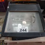 LOTE 244 - 02 LUMINÁRIAS DE PÁTIO. (NO ESTADO) ATENÇÃO! FAZER A VISITAÇÃO ANTES DE ARREMATAR, NÃO SABEMOS SE FUNCIONA. LEILÃO NÃO TEM GARANTIA E NEM DEVOLUÇÃO, SUJEITO A POSSÍVEIS AVARIAS VISÍVEIS/OCULTAS E/OU AUSÊNCIA DE COMPONENTES.