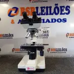 LOTE 365 - 01 MICROSCÓPIO. (NO ESTADO) ATENÇÃO! FAZER A VISITAÇÃO ANTES DE ARREMATAR, NÃO SABEMOS SE FUNCIONA. LEILÃO NÃO TEM GARANTIA E NEM DEVOLUÇÃO, SUJEITO A POSSÍVEIS AVARIAS VISÍVEIS/OCULTAS E/OU AUSÊNCIA DE COMPONENTES.