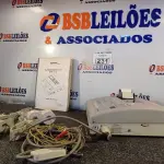 LOTE 231 - 01 ELETROCARDIÓGRAFO. (NO ESTADO) ATENÇÃO! FAZER A VISITAÇÃO ANTES DE ARREMATAR, NÃO SABEMOS SE FUNCIONA. LEILÃO NÃO TEM GARANTIA E NEM DEVOLUÇÃO, SUJEITO A POSSÍVEIS AVARIAS VISÍVEIS/OCULTAS E/OU AUSÊNCIA DE COMPONENTES.
