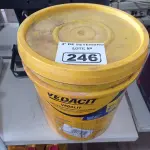 LOTE 246 - 01 BALDE DE VEDALIT, ADITIVO PLASTIFICANTE CONCENTRADO PARA ARGAMASSA DE ASSENTAMENTO E REBOCO CONVENCIONAL. (NO ESTADO) ATENÇÃO! FAZER A VISITAÇÃO ANTES DE ARREMATAR, NÃO SABEMOS SE FUNCIONA. LEILÃO NÃO TEM GARANTIA E NEM DEVOLUÇÃO, SUJEITO A POSSÍVEIS AVARIAS VISÍVEIS/OCULTAS E/OU AUSÊNCIA DE COMPONENTES.