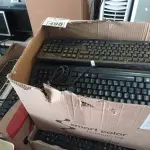 LOTE 498 - 01 LOTE COM GRANDE QUANTIDADE DE TECLADOS PARA PC MARCAS E MODELOS DIVERSOS. (NO ESTADO) ATENÇÃO! FAZER A VISITAÇÃO ANTES DE ARREMATAR, NÃO SABEMOS SE FUNCIONA. LEILÃO NÃO TEM GARANTIA E NEM DEVOLUÇÃO, SUJEITO A POSSÍVEIS AVARIAS VISÍVEIS/OCULTAS E/OU AUSÊNCIA DE COMPONENTES.