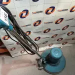 LOTE 156 - 01 ENCERADEIRA INDUSTRIAL. (NO ESTADO) ATENÇÃO! FAZER A VISITAÇÃO ANTES DE ARREMATAR, NÃO SABEMOS SE FUNCIONA. LEILÃO NÃO TEM GARANTIA E NEM DEVOLUÇÃO, SUJEITO A POSSÍVEIS AVARIAS VISÍVEIS/OCULTAS E/OU AUSÊNCIA DE COMPONENTES.
