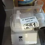 LOTE 261 - 01 MOEDOR DE CARNE INCOMPLETO. (NO ESTADO) ATENÇÃO! FAZER A VISITAÇÃO ANTES DE ARREMATAR, NÃO SABEMOS SE FUNCIONA. LEILÃO NÃO TEM GARANTIA E NEM DEVOLUÇÃO, SUJEITO A POSSÍVEIS AVARIAS VISÍVEIS/OCULTAS E/OU AUSÊNCIA DE COMPONENTES.