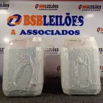 LOTE 143 - 20 LITROS DE SHAMPOO PARA CABELO E CORPO. (NO ESTADO) ATENÇÃO! FAZER A VISITAÇÃO ANTES DE ARREMATAR, NÃO SABEMOS SE FUNCIONA. LEILÃO NÃO TEM GARANTIA E NEM DEVOLUÇÃO, SUJEITO A POSSÍVEIS AVARIAS VISÍVEIS/OCULTAS E/OU AUSÊNCIA DE COMPONENTES.