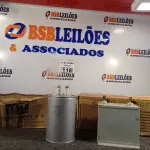 LOTE 118 - 01 LOTE COM VÁRIOS CAPACITORES ANTIGOS MARCAS E MODELOS DIVERSOS. (NO ESTADO) ATENÇÃO! FAZER A VISITAÇÃO ANTES DE ARREMATAR, NÃO SABEMOS SE FUNCIONA. LEILÃO NÃO TEM GARANTIA E NEM DEVOLUÇÃO, SUJEITO A POSSÍVEIS AVARIAS VISÍVEIS/OCULTAS E/OU AUSÊNCIA DE COMPONENTES.