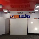 LOTE 106 - 03 LUMINÁRIAS DE EMBUTIR MARCAS EDIBRAZ. (NO ESTADO) ATENÇÃO! FAZER A VISITAÇÃO ANTES DE ARREMATAR, NÃO SABEMOS SE FUNCIONA. LEILÃO NÃO TEM GARANTIA E NEM DEVOLUÇÃO, SUJEITO A POSSÍVEIS AVARIAS VISÍVEIS/OCULTAS E/OU AUSÊNCIA DE COMPONENTES.