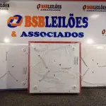 LOTE 168 - 03 PLAFONS DE SOBREPOR 30X30 INCOLUSTRE. (NO ESTADO) ATENÇÃO! FAZER A VISITAÇÃO ANTES DE ARREMATAR, NÃO SABEMOS SE FUNCIONA. LEILÃO NÃO TEM GARANTIA E NEM DEVOLUÇÃO, SUJEITO A POSSÍVEIS AVARIAS VISÍVEIS/OCULTAS E/OU AUSÊNCIA DE COMPONENTES.