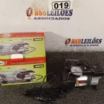 LOTE 019 - 01 MINI COMPRESSOR DE AR 12V 150 PSI. (NO ESTADO) ATENÇÃO! FAZER A VISITAÇÃO ANTES DE ARREMATAR, NÃO SABEMOS SE FUNCIONA. LEILÃO NÃO TEM GARANTIA E NEM DEVOLUÇÃO, SUJEITO A POSSÍVEIS AVARIAS VISÍVEIS/OCULTAS E/OU AUSÊNCIA DE COMPONENTES.