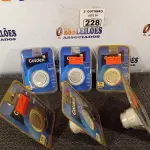 LOTE 228 - 06 SPOTS COMPLETOS 6W LED REDONDO 3000K GOLDEN. (NO ESTADO) ATENÇÃO! FAZER A VISITAÇÃO ANTES DE ARREMATAR, NÃO SABEMOS SE FUNCIONA. LEILÃO NÃO TEM GARANTIA E NEM DEVOLUÇÃO, SUJEITO A POSSÍVEIS AVARIAS VISÍVEIS/OCULTAS E/OU AUSÊNCIA DE COMPONENTES.
