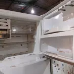 LOTE 243 - 01 GELADEIRA FROST FREE MARCA BRASTEMP 220V. (NO ESTADO) ATENÇÃO! FAZER A VISITAÇÃO ANTES DE ARREMATAR, NÃO SABEMOS SE FUNCIONA. LEILÃO NÃO TEM GARANTIA E NEM DEVOLUÇÃO, SUJEITO A POSSÍVEIS AVARIAS VISÍVEIS/OCULTAS E/OU AUSÊNCIA DE COMPONENTES.