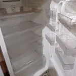 LOTE 244 - 01 GELADEIRA MARCA ELECTROLUX 200V. (NO ESTADO) ATENÇÃO! FAZER A VISITAÇÃO ANTES DE ARREMATAR, NÃO SABEMOS SE FUNCIONA. LEILÃO NÃO TEM GARANTIA E NEM DEVOLUÇÃO, SUJEITO A POSSÍVEIS AVARIAS VISÍVEIS/OCULTAS E/OU AUSÊNCIA DE COMPONENTES.