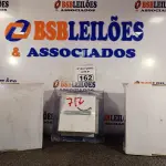LOTE 162 - 03 LUMINÁRIAS DE EMBUTIR 20X20 MARCAS EDIBRAZ. (NO ESTADO) ATENÇÃO! FAZER A VISITAÇÃO ANTES DE ARREMATAR, NÃO SABEMOS SE FUNCIONA. LEILÃO NÃO TEM GARANTIA E NEM DEVOLUÇÃO, SUJEITO A POSSÍVEIS AVARIAS VISÍVEIS/OCULTAS E/OU AUSÊNCIA DE COMPONENTES.