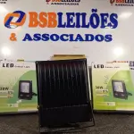 LOTE 144 - 03 REFLETORES DE LED 30W. (NO ESTADO) ATENÇÃO! FAZER A VISITAÇÃO ANTES DE ARREMATAR, NÃO SABEMOS SE FUNCIONA. LEILÃO NÃO TEM GARANTIA E NEM DEVOLUÇÃO, SUJEITO A POSSÍVEIS AVARIAS VISÍVEIS/OCULTAS E/OU AUSÊNCIA DE COMPONENTES.