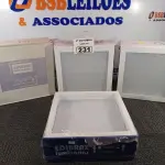 LOTE 231 - 04 LUMINÁRIAS DE EMBUTIR MARCAS EDIBRAZ. (NO ESTADO) ATENÇÃO! FAZER A VISITAÇÃO ANTES DE ARREMATAR, NÃO SABEMOS SE FUNCIONA. LEILÃO NÃO TEM GARANTIA E NEM DEVOLUÇÃO, SUJEITO A POSSÍVEIS AVARIAS VISÍVEIS/OCULTAS E/OU AUSÊNCIA DE COMPONENTES.