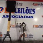 LOTE 049 - 01 ESPÁTULA PARA JARDINAGEM E 01 MINI PÁ PARA ACAMPAMENTO. (NO ESTADO) ATENÇÃO! FAZER A VISITAÇÃO ANTES DE ARREMATAR, NÃO SABEMOS SE FUNCIONA. LEILÃO NÃO TEM GARANTIA E NEM DEVOLUÇÃO, SUJEITO A POSSÍVEIS AVARIAS VISÍVEIS/OCULTAS E/OU AUSÊNCIA DE COMPONENTES.