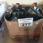 LOTE 277 - 01 LOTE COM VÁRIAS FONTES MARCAS E MODELOS DIVERSOS. (NO ESTADO) ATENÇÃO! FAZER A VISITAÇÃO ANTES DE ARREMATAR, NÃO SABEMOS SE FUNCIONA. LEILÃO NÃO TEM GARANTIA E NEM DEVOLUÇÃO, SUJEITO A POSSÍVEIS AVARIAS VISÍVEIS/OCULTAS E/OU AUSÊNCIA DE COMPONENTES.