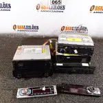 LOTE 065 - 01 LOTE COM VÁRIOS APARELHOS DE SOM AUTOMOTIVO MARCAS E MODELOS DIVERSOS. (NO ESTADO) ATENÇÃO! FAZER A VISITAÇÃO ANTES DE ARREMATAR, NÃO SABEMOS SE FUNCIONA. LEILÃO NÃO TEM GARANTIA E NEM DEVOLUÇÃO, SUJEITO A POSSÍVEIS AVARIAS VISÍVEIS/OCULTAS E/OU AUSÊNCIA DE COMPONENTES.