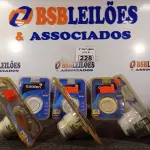 LOTE 228 - 06 SPOTS COMPLETOS 6W LED REDONDO 3000K GOLDEN. (NO ESTADO) ATENÇÃO! FAZER A VISITAÇÃO ANTES DE ARREMATAR, NÃO SABEMOS SE FUNCIONA. LEILÃO NÃO TEM GARANTIA E NEM DEVOLUÇÃO, SUJEITO A POSSÍVEIS AVARIAS VISÍVEIS/OCULTAS E/OU AUSÊNCIA DE COMPONENTES.