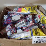 LOTE 224 - 01 LOTE COM VÁRIOS REATORES PARA LÂMPADAS FLUORESCENTE MARCAS E MODELOS DIVERSOS. (NO ESTADO) ATENÇÃO! FAZER A VISITAÇÃO ANTES DE ARREMATAR, NÃO SABEMOS SE FUNCIONA. LEILÃO NÃO TEM GARANTIA E NEM DEVOLUÇÃO, SUJEITO A POSSÍVEIS AVARIAS VISÍVEIS/OCULTAS E/OU AUSÊNCIA DE COMPONENTES.