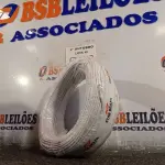 LOTE 140 - 01 ROLO DE CABO FLEXÍVEL 100M 2,5MM NA COR BRANCA. (NO ESTADO) ATENÇÃO! FAZER A VISITAÇÃO ANTES DE ARREMATAR, NÃO SABEMOS SE FUNCIONA. LEILÃO NÃO TEM GARANTIA E NEM DEVOLUÇÃO, SUJEITO A POSSÍVEIS AVARIAS VISÍVEIS/OCULTAS E/OU AUSÊNCIA DE COMPONENTES.