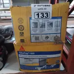 LOTE 133 - 02 CAIXAS DE SIKA TOP 100, REVESTIMENTO IMPERMEABILIZANTE SEMI-FLEXIVEL. (NO ESTADO) ATENÇÃO! FAZER A VISITAÇÃO ANTES DE ARREMATAR, NÃO SABEMOS SE FUNCIONA. LEILÃO NÃO TEM GARANTIA E NEM DEVOLUÇÃO, SUJEITO A POSSÍVEIS AVARIAS VISÍVEIS/OCULTAS E/OU AUSÊNCIA DE COMPONENTES.