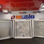 LOTE 106 - 03 LUMINÁRIAS DE EMBUTIR MARCAS EDIBRAZ. (NO ESTADO) ATENÇÃO! FAZER A VISITAÇÃO ANTES DE ARREMATAR, NÃO SABEMOS SE FUNCIONA. LEILÃO NÃO TEM GARANTIA E NEM DEVOLUÇÃO, SUJEITO A POSSÍVEIS AVARIAS VISÍVEIS/OCULTAS E/OU AUSÊNCIA DE COMPONENTES.