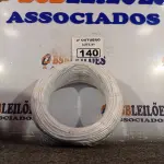 LOTE 140 - 01 ROLO DE CABO FLEXÍVEL 100M 2,5MM NA COR BRANCA. (NO ESTADO) ATENÇÃO! FAZER A VISITAÇÃO ANTES DE ARREMATAR, NÃO SABEMOS SE FUNCIONA. LEILÃO NÃO TEM GARANTIA E NEM DEVOLUÇÃO, SUJEITO A POSSÍVEIS AVARIAS VISÍVEIS/OCULTAS E/OU AUSÊNCIA DE COMPONENTES.