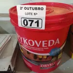 LOTE 071 - 01 BALDE DE DRYKOVEDA, ADITIVO IMPERMEABILIZANTE PARA ARGAMASSA E CONCRETO 18L. (NO ESTADO) ATENÇÃO! FAZER A VISITAÇÃO ANTES DE ARREMATAR, NÃO SABEMOS SE FUNCIONA. LEILÃO NÃO TEM GARANTIA E NEM DEVOLUÇÃO, SUJEITO A POSSÍVEIS AVARIAS VISÍVEIS/OCULTAS E/OU AUSÊNCIA DE COMPONENTES.