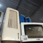 LOTE 102 - 01 FORNO ELÉTRICO, 01 CLIMATIZADOR E 02 GARRAFAS TÉRMICAS MARCAS E MODELOS DIVERSOS COM AVARIAS. (NO ESTADO) ATENÇÃO! FAZER A VISITAÇÃO ANTES DE ARREMATAR, NÃO SABEMOS SE FUNCIONA. LEILÃO NÃO TEM GARANTIA E NEM DEVOLUÇÃO, SUJEITO A POSSÍVEIS AVARIAS VISÍVEIS/OCULTAS E/OU AUSÊNCIA DE COMPONENTES.