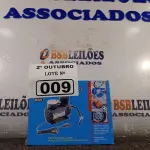 LOTE 009 - 01 MINI COMPRESSOR DE AR 12V. (NO ESTADO) ATENÇÃO! FAZER A VISITAÇÃO ANTES DE ARREMATAR, NÃO SABEMOS SE FUNCIONA. LEILÃO NÃO TEM GARANTIA E NEM DEVOLUÇÃO, SUJEITO A POSSÍVEIS AVARIAS VISÍVEIS/OCULTAS E/OU AUSÊNCIA DE COMPONENTES.